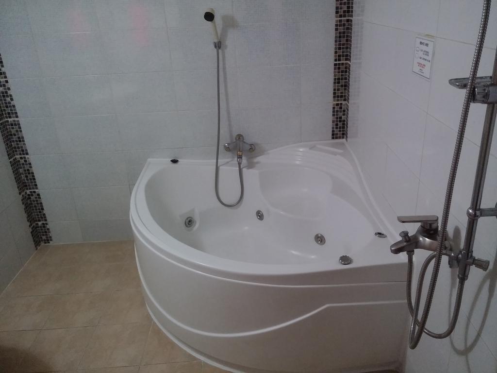 Cyber Motel Gunsan Dış mekan fotoğraf
